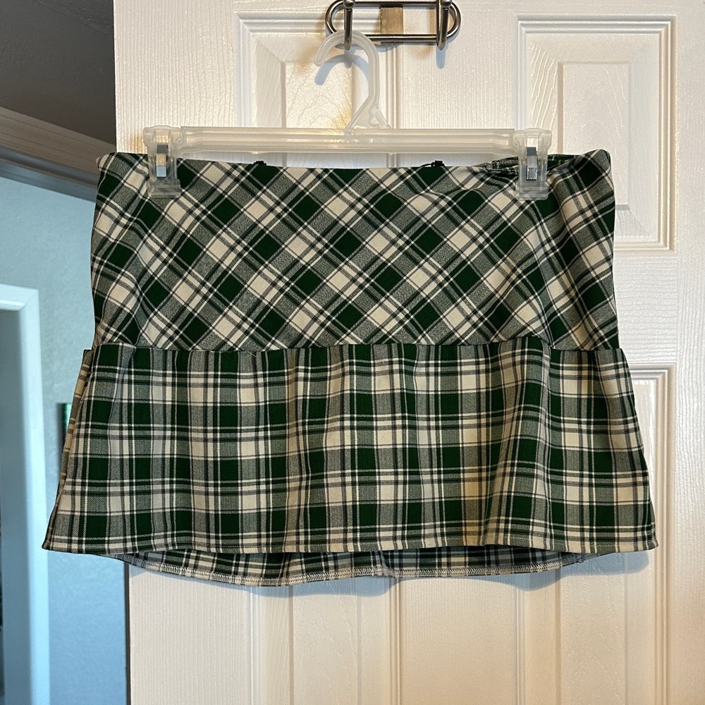 HALARA Green Checkered Mini Skirt - Picture 3 of 5